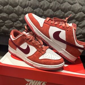 Nike Dunk Low V-Day